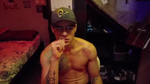 dany_kyng online show from July 4, 6:33 pm