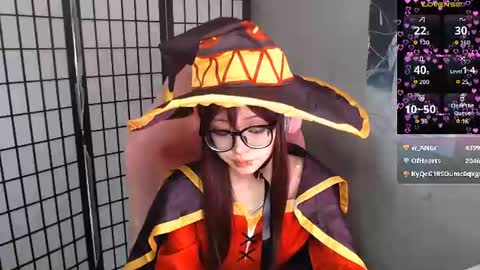 danyelleeyermann online show from June 16, 1:04 pm