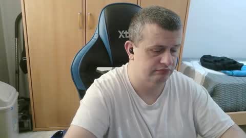 danysanchez1981 online show from March 18, 11:38 am