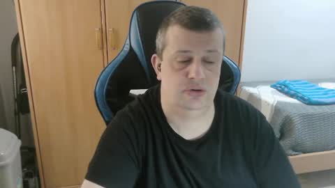 danysanchez1981 online show from April 2, 12:34 pm