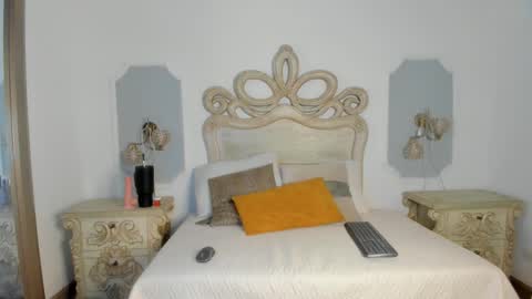 daphne_aris online show from March 11, 3:42 am