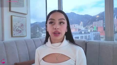 daphne_chers online show from May 4, 8:37 pm