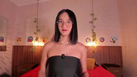 Daphne online show from August 3, 3:08 am