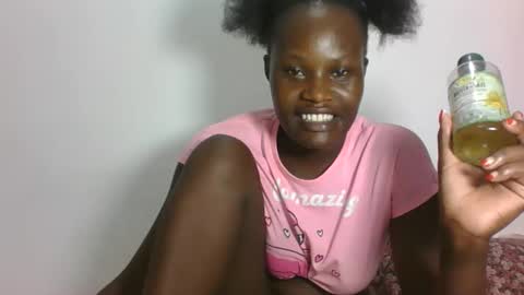 ESTHER online show from March 6, 3:44 pm