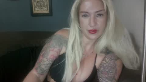 Darcy online show from June 24, 9:27 am
