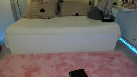 Snapshot of dariaa_doll chatting on February 11, 11:53 am Daria online show from February 11, 11:53 am