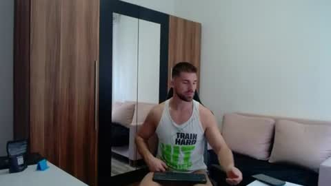 darius_94 online show from July 22, 10:50 am