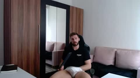 darius_94 online show from June 19, 9:15 am
