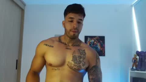 Darius Phoenix  online show from August 1, 6:20 pm