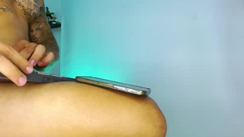 Darius Phoenix  online show from March 4, 7:00 pm