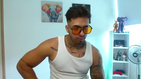 Darius Phoenix  online show from July 19, 7:16 pm