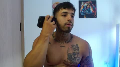 Darius Phoenix  online show from July 30, 6:08 pm