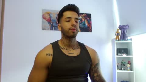 Darius Phoenix  online show from July 9, 6:23 pm