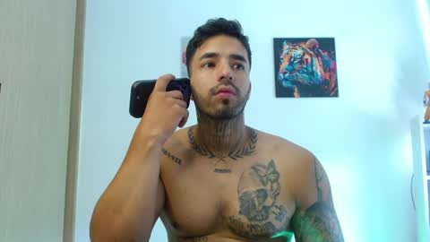 Darius Phoenix  online show from July 2, 5:29 pm
