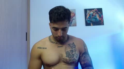 Darius Phoenix  online show from July 6, 4:53 pm