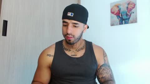 Darius Phoenix  online show from June 25, 6:13 pm