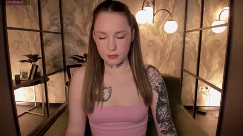 Lily online show from October 20, 3:44 am