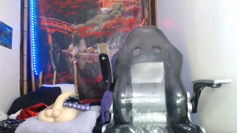 Snapshot of dark_doll5 chatting on December 26, 11:57 pm dark_doll5 online show from December 26, 11:57 pm