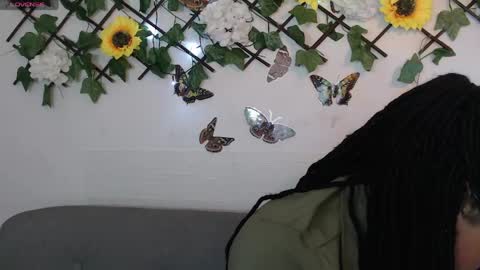 dark_flama online show from April 30, 12:48 am