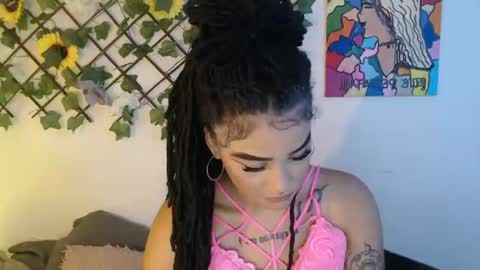 dark_flama online show from July 17, 12:56 am