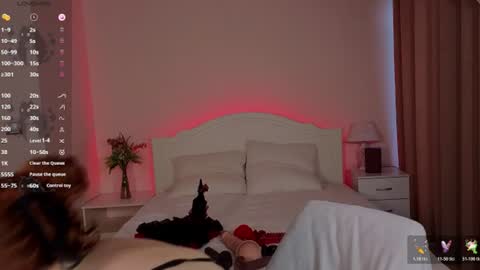 Lola online show from June 16, 2:37 am