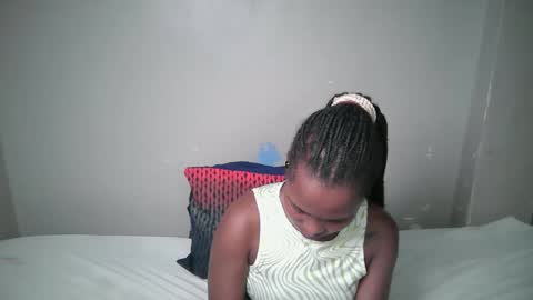 dark_lovly online show from February 16, 5:55 pm