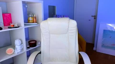 darkmoon____ online show from January 19, 3:33 pm