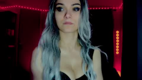 roseredgoddess online show from April 30, 2:49 am