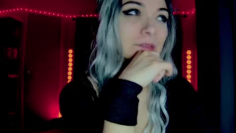 roseredgoddess online show from April 24, 2:46 am