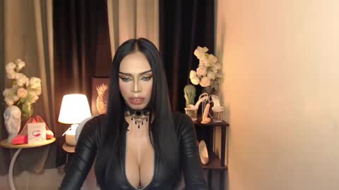 HAPPY BIRTHDAY MISTRESS MADRIANA online show from February 6, 11:31 am