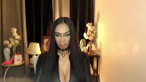 HAPPY BIRTHDAY MISTRESS MADRIANA online show from February 28, 12:32 am