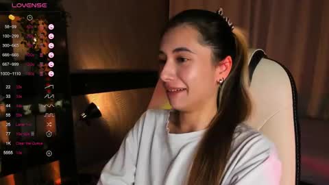 Belle online show from November 4, 4:25 am