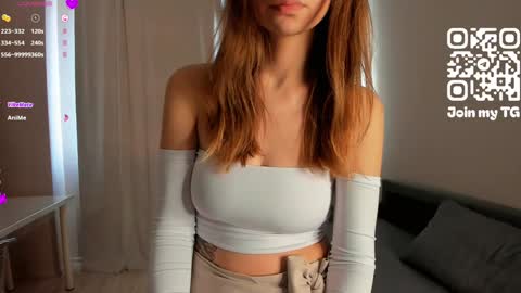 Chloe online show from December 21, 8:18 am