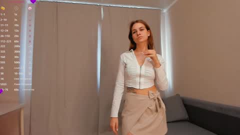 Chloe online show from December 20, 8:17 am