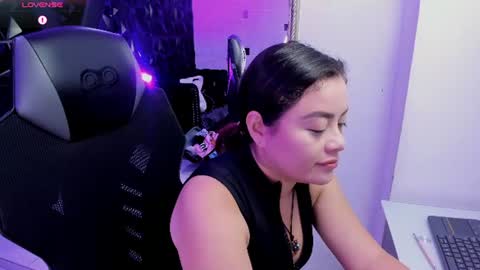 Darling online show from July 21, 1:24 pm