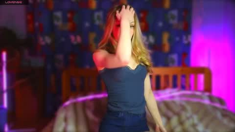 DarslyCat online show from March 17, 7:19 pm