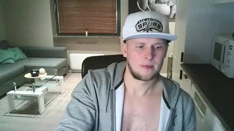 Snapshot of dartanjanas chatting on October 17, 6:45 pm Dario online show from October 17, 6:45 pm