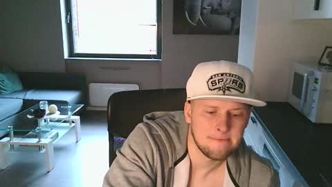 Snapshot of dartanjanas chatting on October 24, 9:21 am Dario online show from October 24, 9:21 am