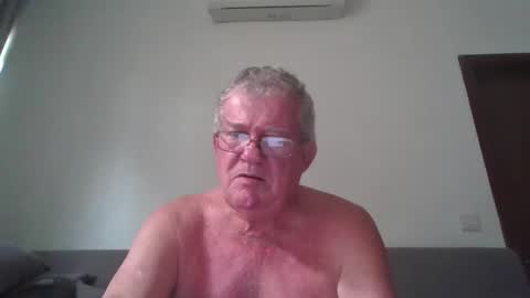 darwincock online show from May 3, 2:50 am