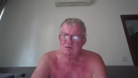 darwincock online show from April 24, 2:02 am