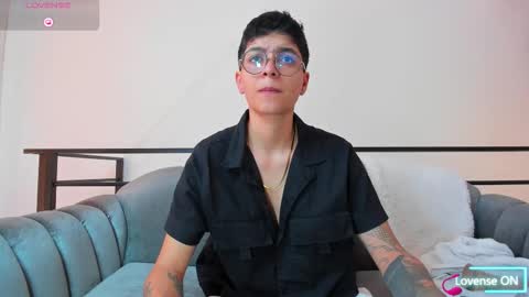 Snapshot of dass_roman chatting on September 29, 7:46 pm Dass Roman online show from September 29, 7:46 pm