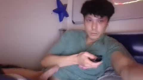 datnutboi online show from December 17, 6:09 am