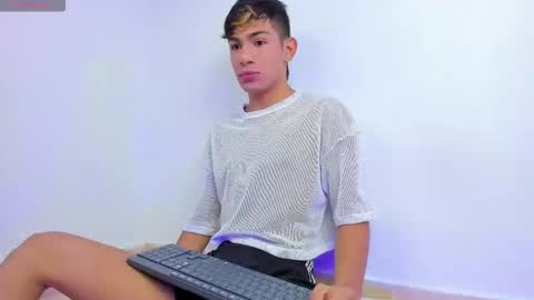 Snapshot of dav_nagel chatting on October 13, 1:29 am angel online show from October 13, 1:29 am