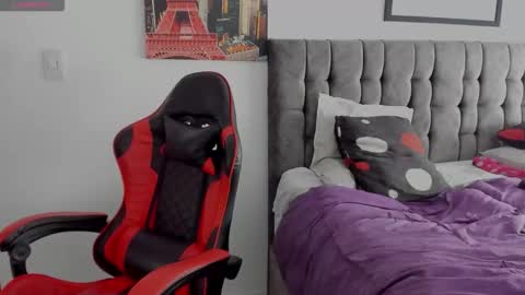 Snapshot of dave_and_lia chatting on September 20, 6:22 pm Lillith online show from September 20, 6:22 pm