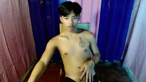 Snapshot of dave_boyyy chatting on September 12, 5:42 am dave_boyyy online show from September 12, 5:42 am