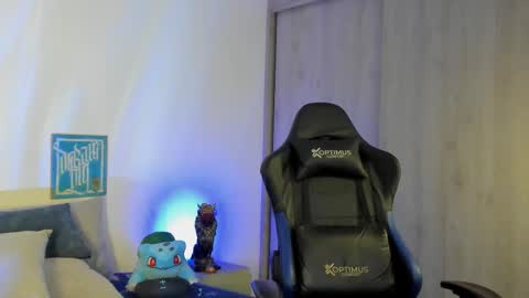 DAVE MAX online show from March 6, 2:54 am