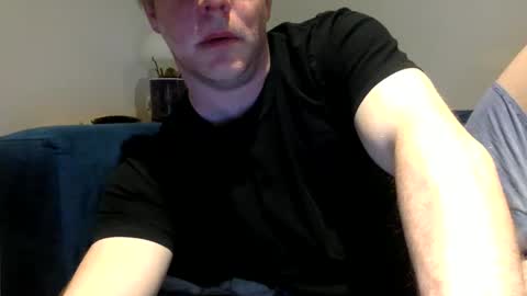 daveb709709709 online show from May 8, 1:33 am