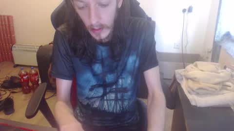 Snapshot of daver281197 chatting on October 12, 12:31 pm dave online show from October 12, 12:31 pm