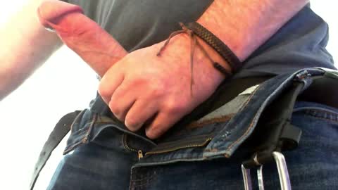 davesu12345 online show from November 21, 9:07 am