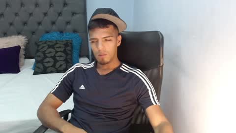 david_bandercock online show from December 15, 6:51 am